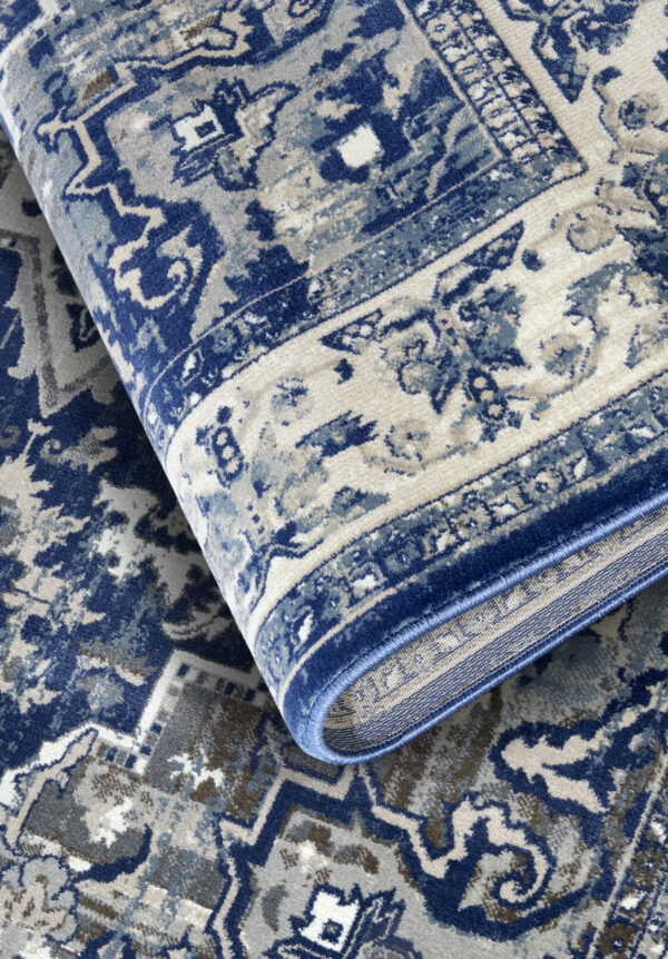 Villeroy & Boch 1869   Jehanne Blå Cream matta i färgen Blå gjord i materialet 100% Polypropylen